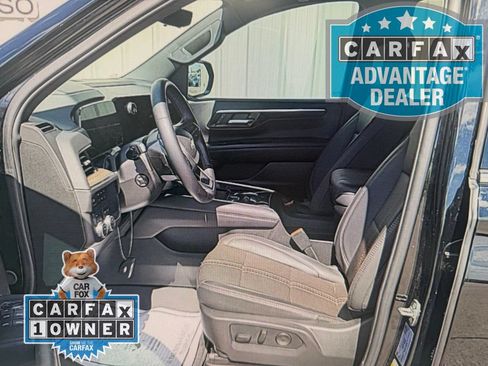 Used 2025 Chevrolet Tahoe High Country AWD/4WD image 4