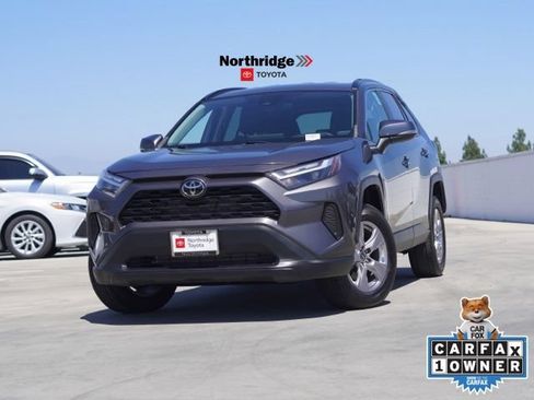 Used 2023 Toyota RAV4 XLE AWD/4WD image 4