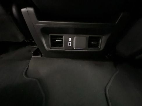 Certified 2025 GMC Sierra 1500 SLT image 21