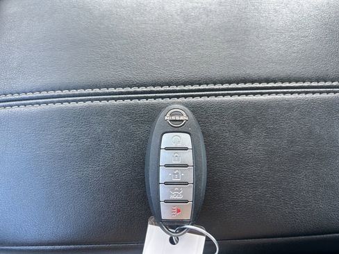 Used 2025 Nissan Altima 2.5 SV FWD image 12