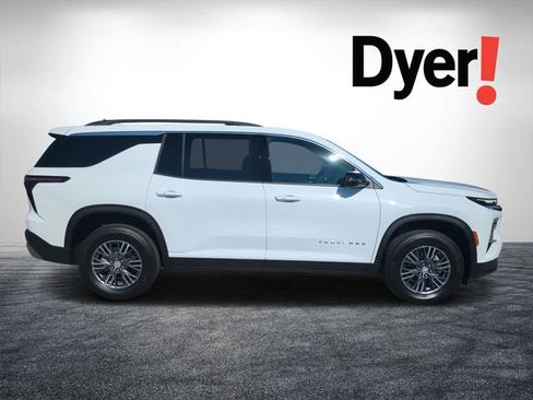 New 2026 Chevrolet Traverse LT w/ Driver Confidence Package FWD image 2
