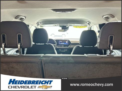 Used 2024 Chevrolet TrailBlazer LT FWD image 30