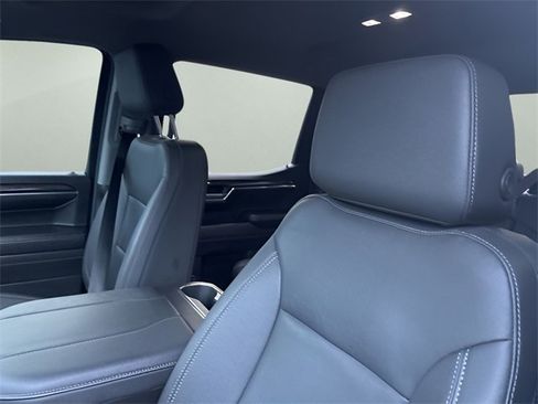 Used 2023 Chevrolet Silverado 1500 LTZ image 8