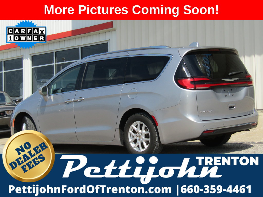 Used 2021 Chrysler Pacifica Touring-L FWD image 10
