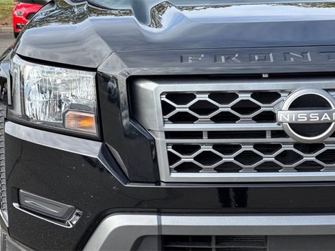 Used 2023 Nissan Frontier SV image 44