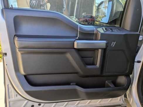 Used 2018 Ford F150 XLT w/ Equipment Group 302A Luxury image 10