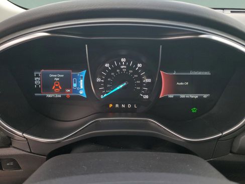 Used 2015 Ford Fusion Energi Titanium w/ Driver Assist Package image 32