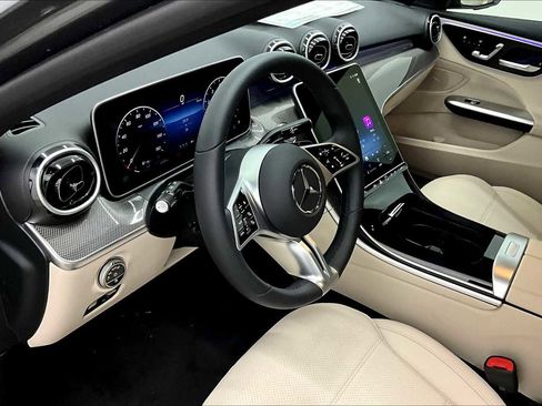 Used 2025 Mercedes-Benz C 300 Sedan image 8