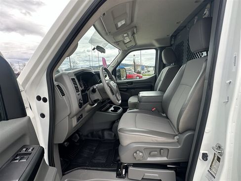 Used 2019 Nissan NV 3500 SL w/ Navigation Package RWD image 38