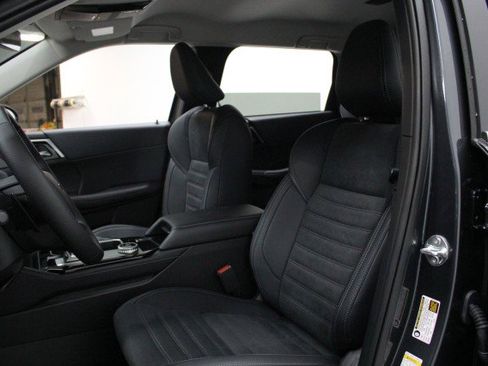 New 2026 Mitsubishi Outlander SE image 7