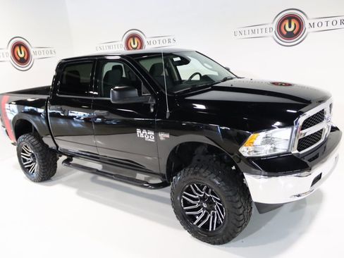 Used 2022 RAM 1500 Classic SLT image 6