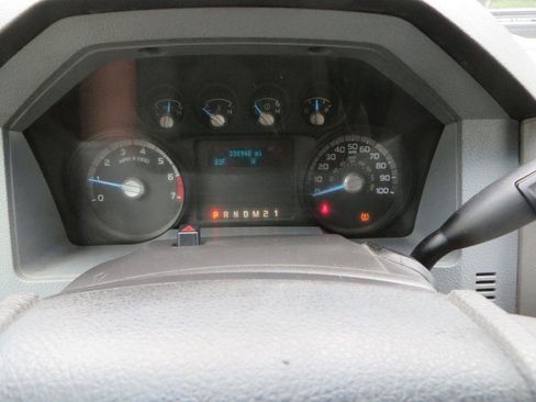 Used 2016 Ford F250 XLT AWD/4WD image 15