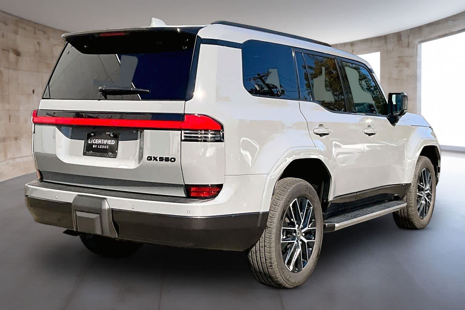 Certified 2026 Lexus GX 550 w/ Accessory Package (2T) AWD/4WD image 5