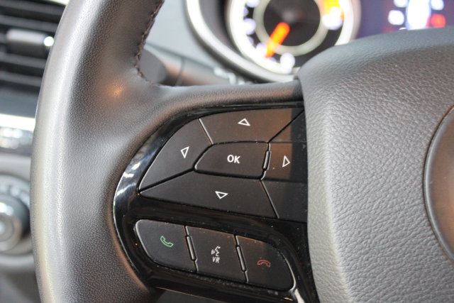 Used 2023 Jeep Cherokee Altitude Lux AWD/4WD image 16