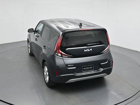 Used 2023 Kia Soul LX w/ Option Group 015 FWD image 41