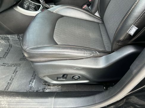 Used 2021 Jeep Compass Latitude w/ Driver Assistance Group image 11