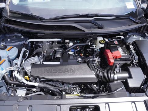 Certified 2026 Nissan Rogue SV FWD image 7