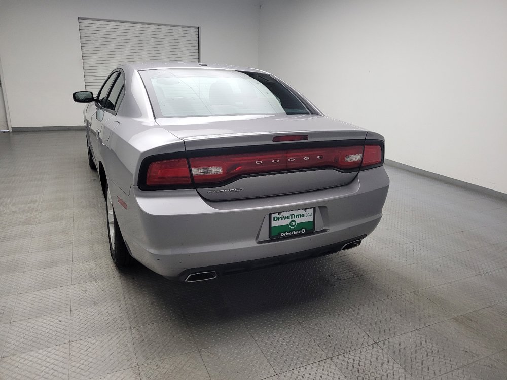 Used 2014 Dodge Charger SE w/ Connectivity Group RWD image 6