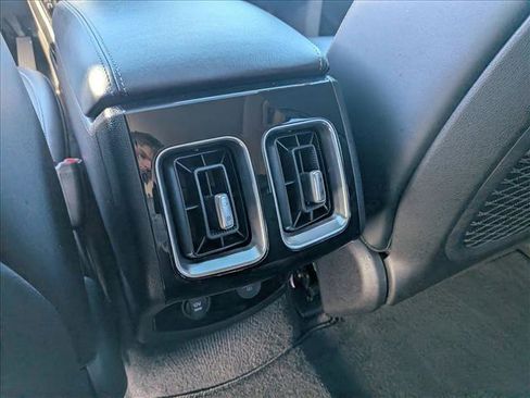 Used 2022 Kia Sorento SX image 16