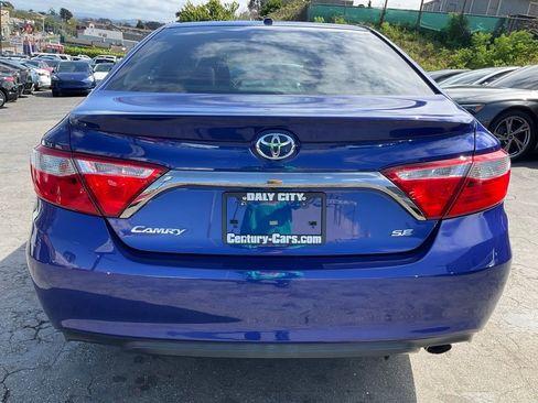 Used 2015 Toyota Camry SE image 4