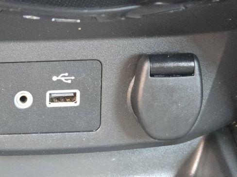 Used 2019 Nissan Rogue Sport SV AWD/4WD image 6