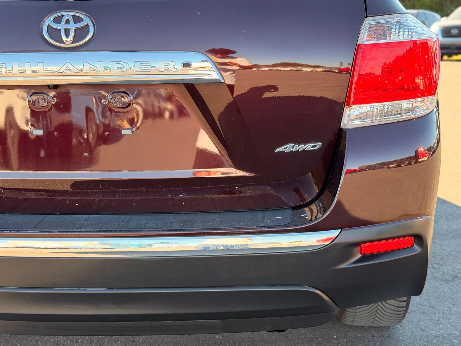 Used 2013 Toyota Highlander Limited AWD/4WD image 11