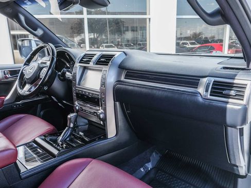 Used 2021 Lexus GX 460 Premium w/ Premium Package AWD/4WD image 26