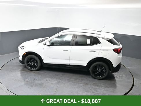 Used 2024 Buick Encore GX Sport Touring image 42