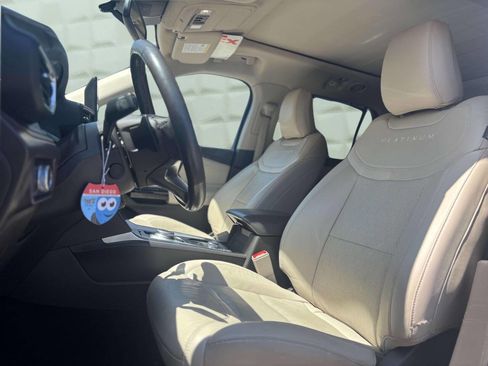 Used 2021 Ford Explorer Platinum w/ Equipment Group 601A image 12