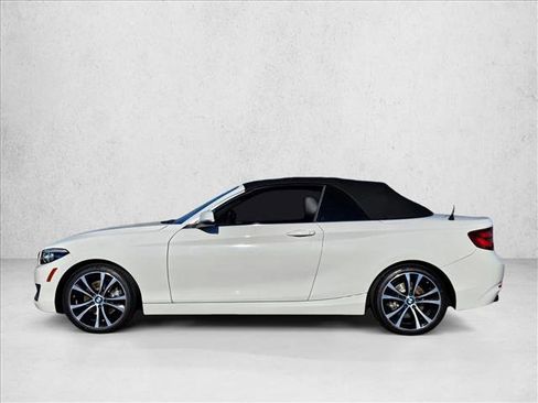 Used 2020 BMW 230i Convertible w/ Convenience Package image 9