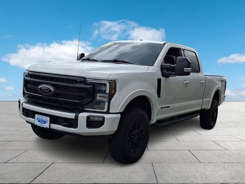 Certified 2022 Ford F250 Lariat w/ Tremor Off-Road Package AWD/4WD image 3