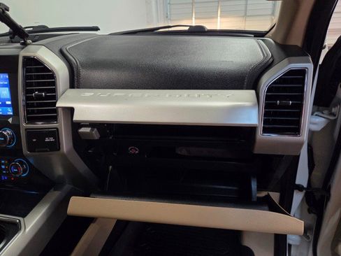 Used 2021 Ford F250 Lariat w/ Lariat Ultimate Package image 41