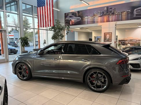 Used 2026 Audi RS Q8 performance AWD/4WD image 17