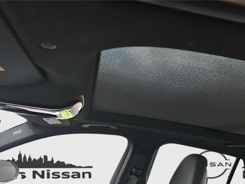 Used 2023 Mercedes-Benz GLC 300 4MATIC w/ Pinnacle Trim Package image 14