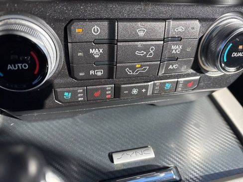 Used 2018 Ford F150 Lariat w/ Equipment Group 502A Luxury image 39