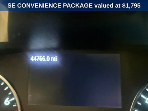 Used 2019 Ford EcoSport SE w/ SE Convenience Package AWD/4WD image 3