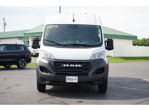 Used 2023 RAM ProMaster 2500 image 8