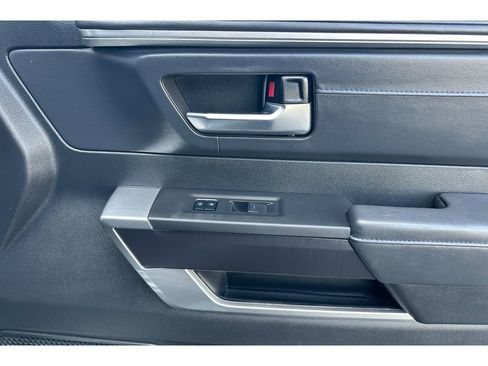 Used 2022 Toyota Tundra Platinum image 19