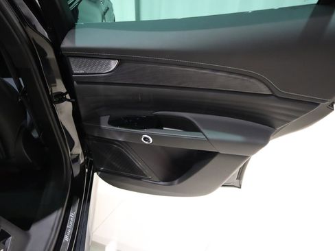 New 2025 Maserati Grecale Modena image 13