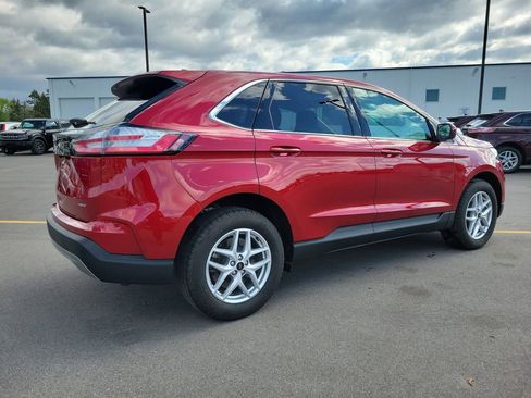 Used 2024 Ford Edge SEL w/ Convenience Package AWD/4WD image 4