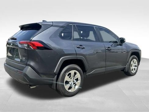 Used 2025 Toyota RAV4 LE AWD/4WD image 5