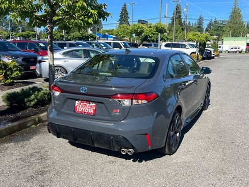 Certified 2025 Toyota Corolla SE w/ SE Premium Package AWD/4WD image 7