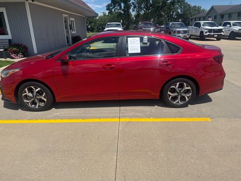 Used 2019 Kia Forte LXS FWD image 6