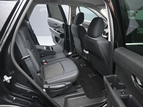 Used 2024 Nissan Pathfinder SV AWD/4WD image 30