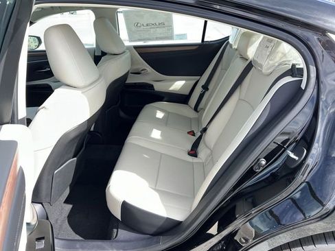 Used 2024 Lexus ES 250 w/ Premium Package AWD/4WD image 23