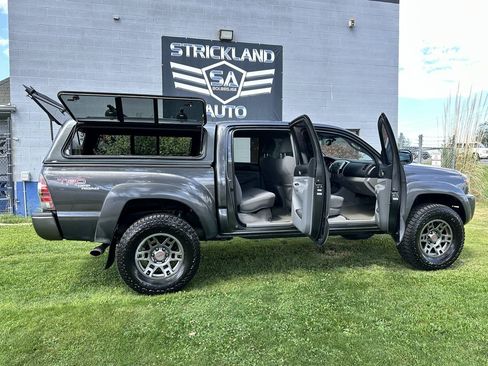 Used 2010 Toyota Tacoma 4x4 Double Cab image 27