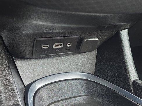 Used 2021 Chevrolet Malibu LS image 29