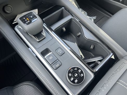New 2026 Nissan Pathfinder SV AWD/4WD image 8