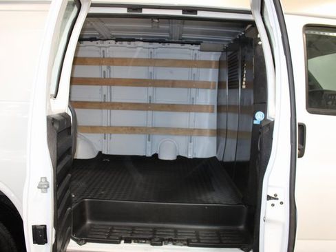 Used 2023 GMC Savana 2500 Work Van w/ Driver Convenience Package image 13