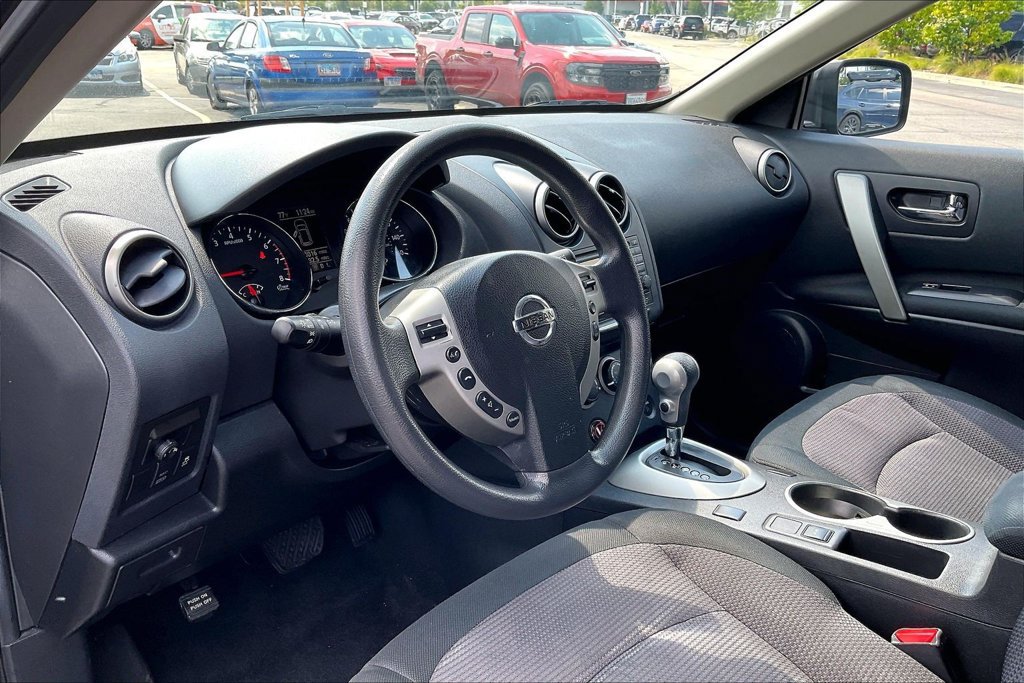 Used 2013 Nissan Rogue SV w/ Premium Pkg AWD/4WD image 18